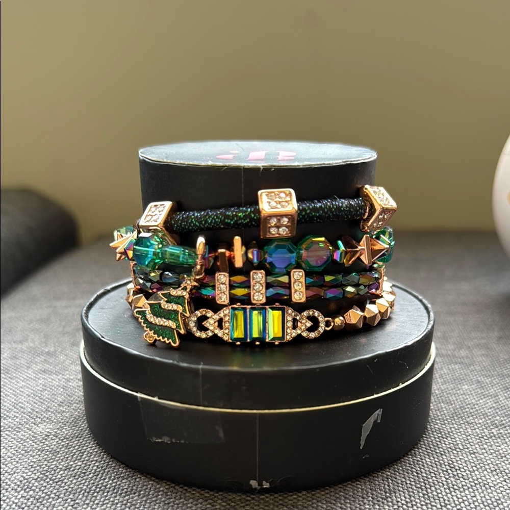 Chic Gold and Green Beaded Bracelet Set